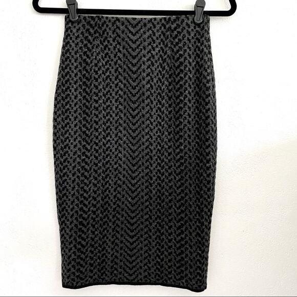 D. Exterior Wool Blend Herringbone Skirt Size XS - Picture 7 of 7